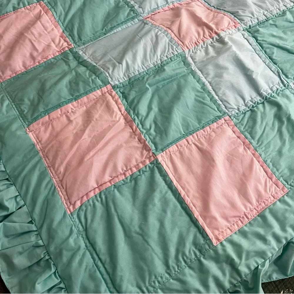 Vintage Handmade Baby Ruffle Quilt Crib Bedding Pastel Green Pink Blue Cottage